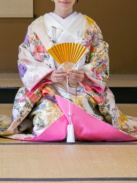 Types of traditional male and female Japanese kimono clothing