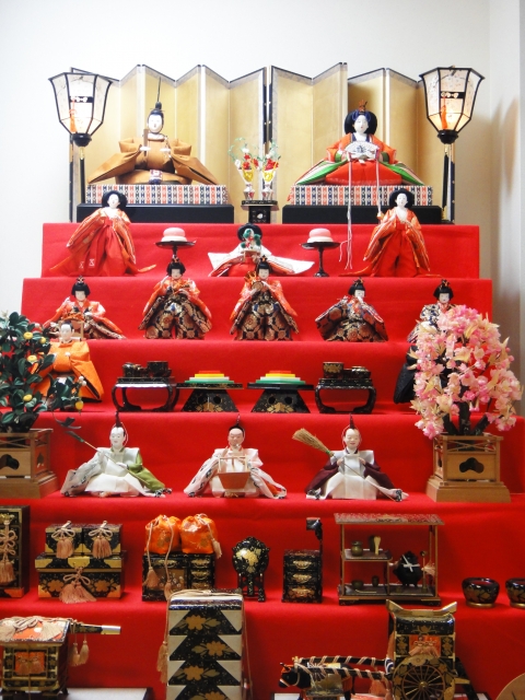 Hina dolls