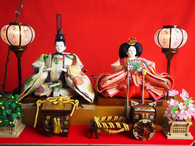 Hina dolls